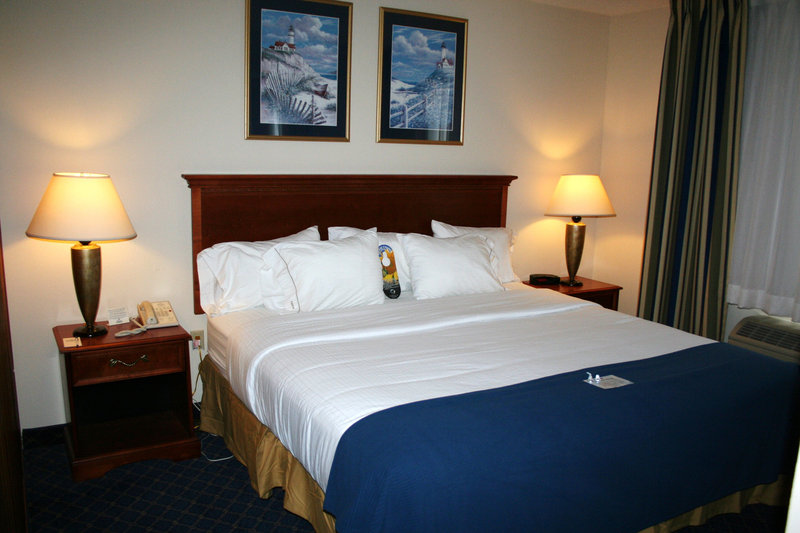 HOLIDAY INN EXPRESS-PORTAGE - Portage, IN