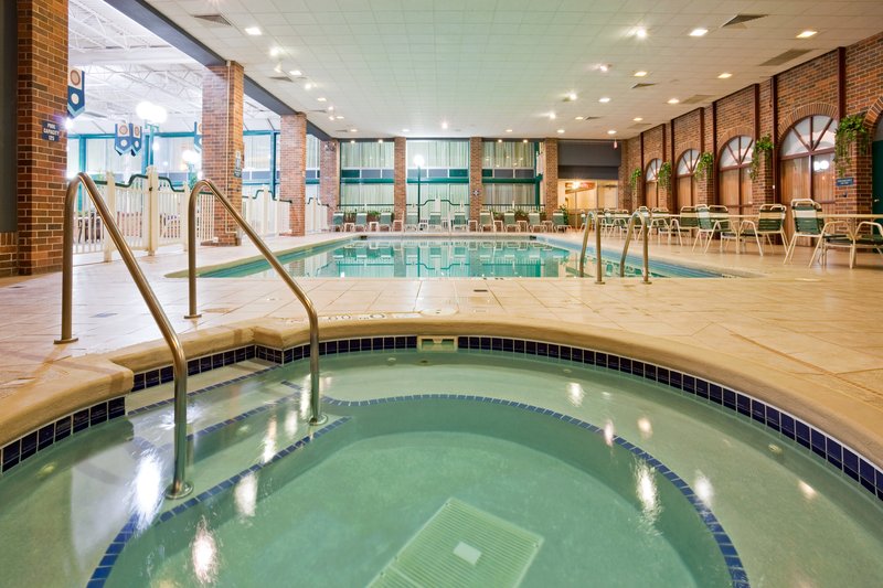 Holiday Inn FOND DU LAC - Mount Calvary, WI