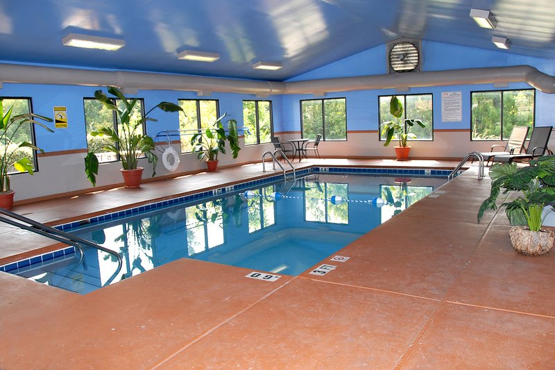 Holiday Inn Express - Pelham, AL
