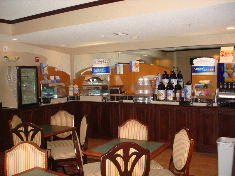 Holiday Inn Express BOSTON-MILFORD - South Lancaster, MA