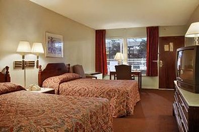 Ramada Inn - South Beloit, IL