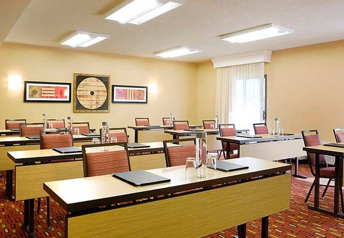 Courtyard By Marriott Boulder - Boulder, CO