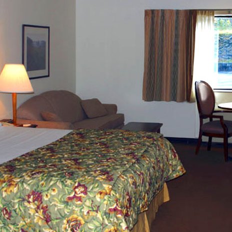 Magnuson Hotel - Houghton, MI