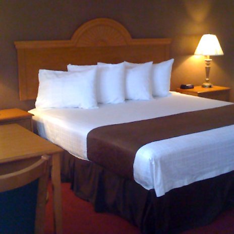 M-Star Hotel - Clinton, MO