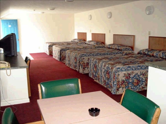 Starlite Motel - Seneca Falls, NY