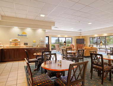 Days Inn Metter - Metter, GA