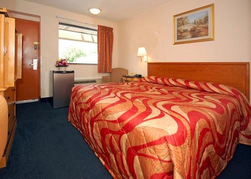 Econo Lodge - Bellmawr, NJ