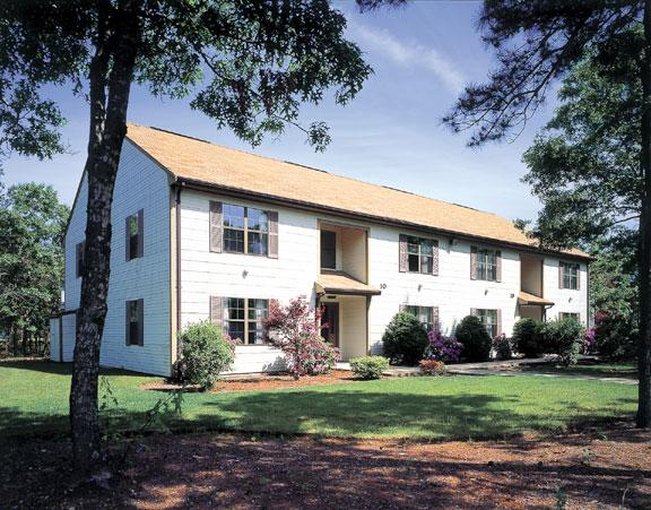 Sea Mist Resort - Mashpee, MA