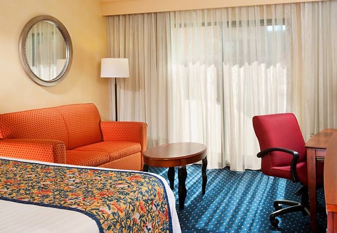 Courtyard By Marriott Irvine John Wayne Airport/Orange County - Irvine, CA