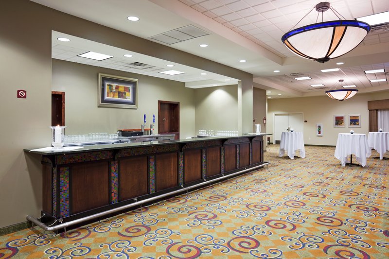 Holiday Inn CONFERENCE CTR MARSHFIELD - Marshfield, WI