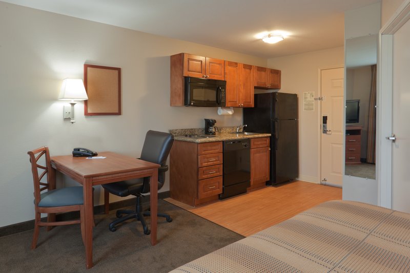 Candlewood Suites PERRYSBURG - Perrysburg, OH