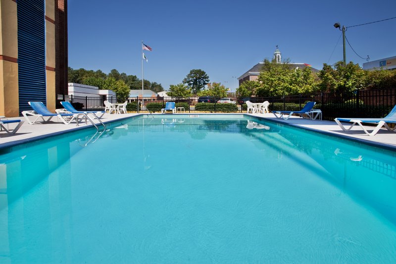 Holiday Inn Express - Macon, GA
