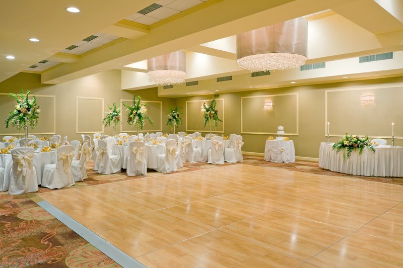 Crowne Plaza EDISON - Edison, NJ