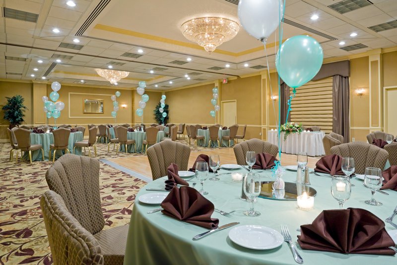 Crowne Plaza EDISON - Edison, NJ