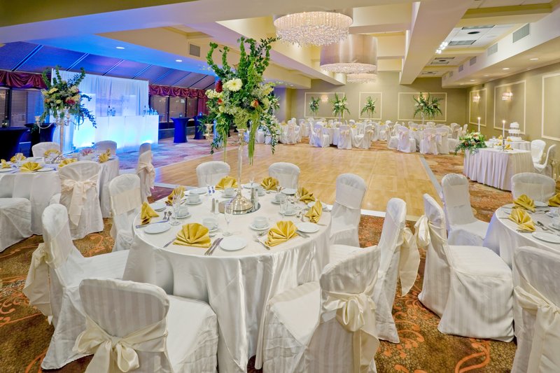 Crowne Plaza EDISON - Edison, NJ