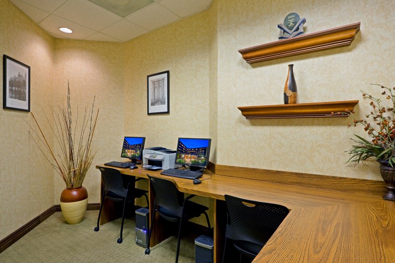 Crowne Plaza EDISON - Edison, NJ