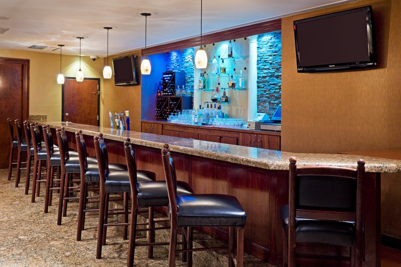 Crowne Plaza EDISON - Edison, NJ