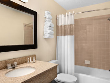 Baymont Inn & Suites Iowa City / Coralville - Coralville, IA