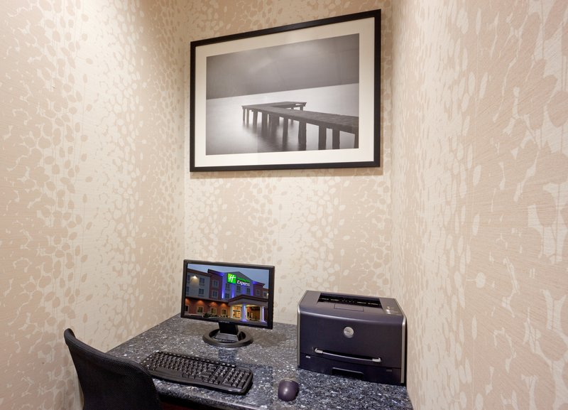 Holiday Inn Express PLAINVILLE - FOXBORO AREA - Quincy, MA