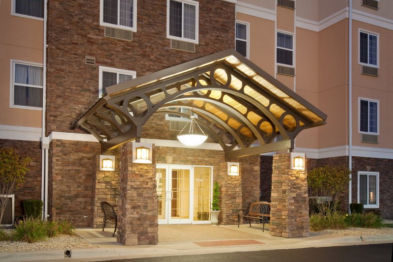 STAYBRIDGE SUITES - Rockford, IL
