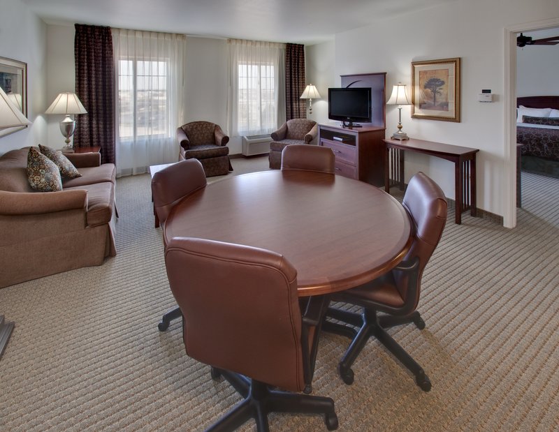 STAYBRIDGE SUITES - Rockford, IL