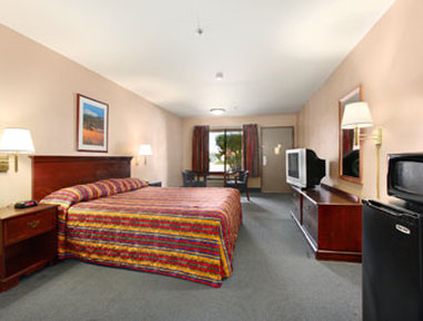Days Inn - Rialto, CA