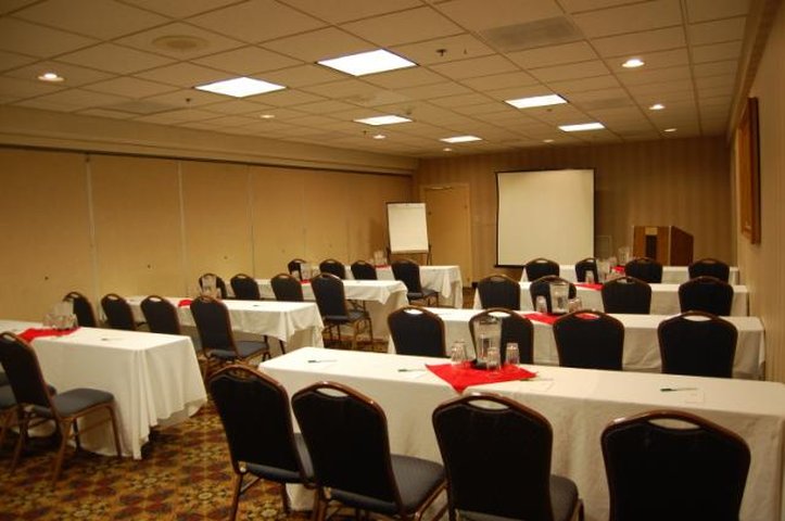 The Waverton Hotel - Elmhurst, IL