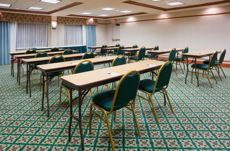 Holiday Inn Express Hotel & Suites MILWAUKEE-NEW BERLIN - New Berlin, WI