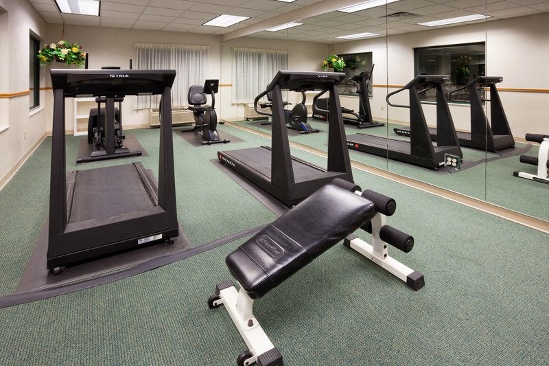 Holiday Inn Express Hotel & Suites MILWAUKEE-NEW BERLIN - New Berlin, WI