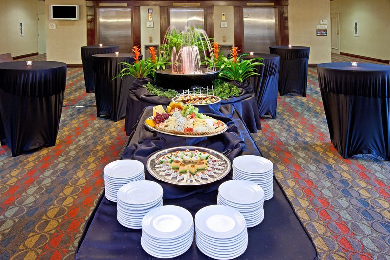 Crowne Plaza CINCINNATI NORTH - Cincinnati, OH