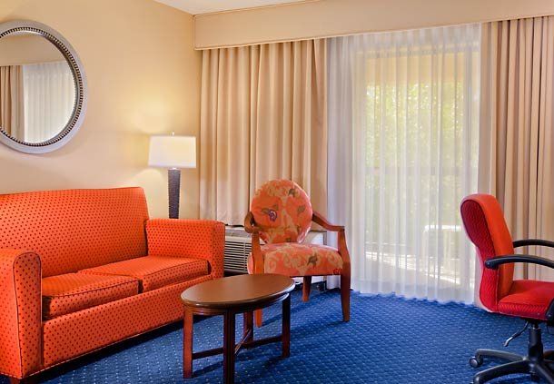 Courtyard by Marriott Dallas Richardson at Campbell - Richardson, TX