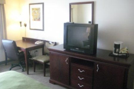 Country Inn & Suites Gurnee - Gurnee, IL
