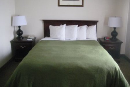 Country Inn & Suites Gurnee - Gurnee, IL