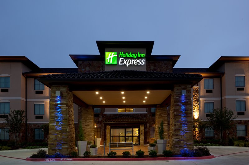 Holiday Inn Express - Tow, TX