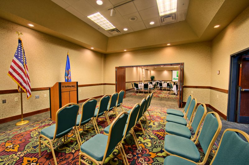 Holiday Inn - Fargo, ND