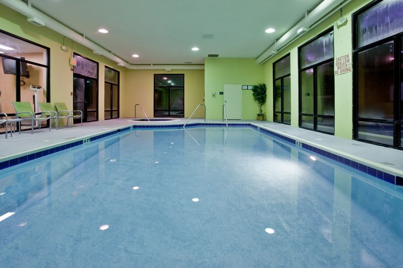 Holiday Inn Express COVINGTON - Covington, VA