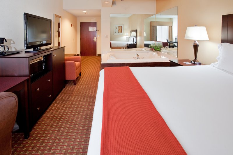 Holiday Inn Express COVINGTON - Covington, VA