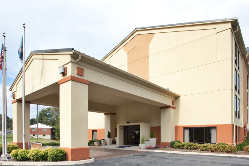 Holiday Inn Express COVINGTON - Covington, VA