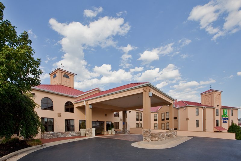 Holiday Inn Express & Suites WAYNESBORO-ROUTE 340 - Waynesboro, VA