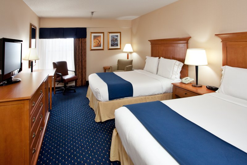 Holiday Inn Express & Suites WAYNESBORO-ROUTE 340 - Waynesboro, VA