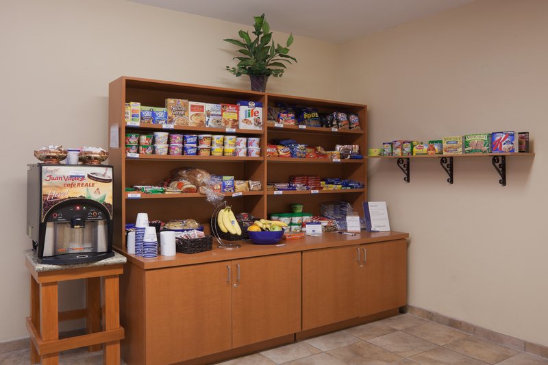 Candlewood Suites PERRYSBURG - Perrysburg, OH