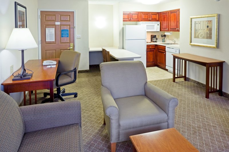 STAYBRIDGE SUITES - Cranbury, NJ