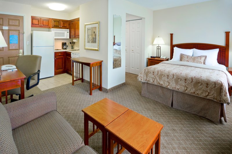 STAYBRIDGE SUITES - Cranbury, NJ