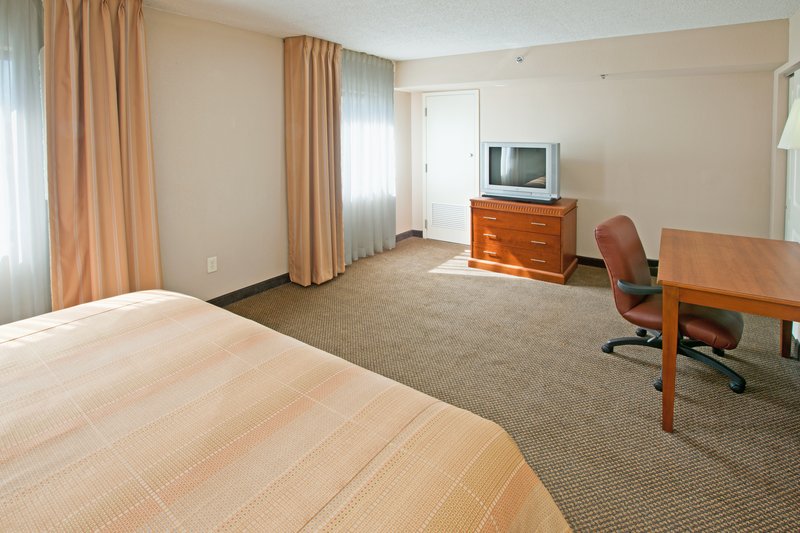 Candlewood Suites-Indianapolis - Indianapolis, IN