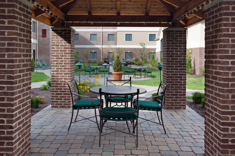 STAYBRIDGE SUITES-STOW - Stow, OH