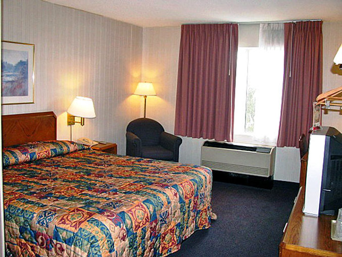 MOTEL 6 - Wenatchee, WA