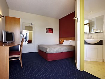 Ibis Melbourne Little Bourke Street - Room