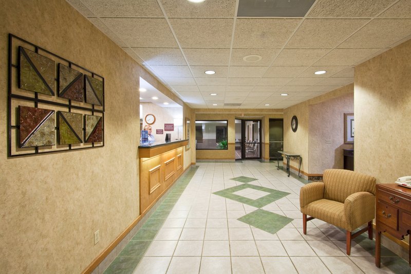 Holiday Inn Express HOWE (STURGIS, MI) - Howe, IN