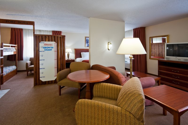 Holiday Inn Express HOWE (STURGIS, MI) - Howe, IN