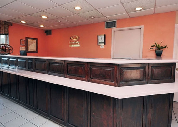Econo Lodge - Winnie, TX